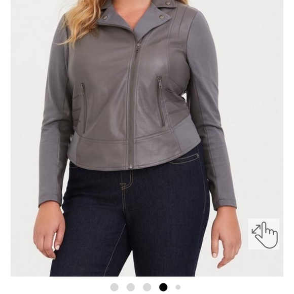 NWT TORRID FAUX LEATHER MOTO JACKET. SIZE 0X - Picture 3 of 4